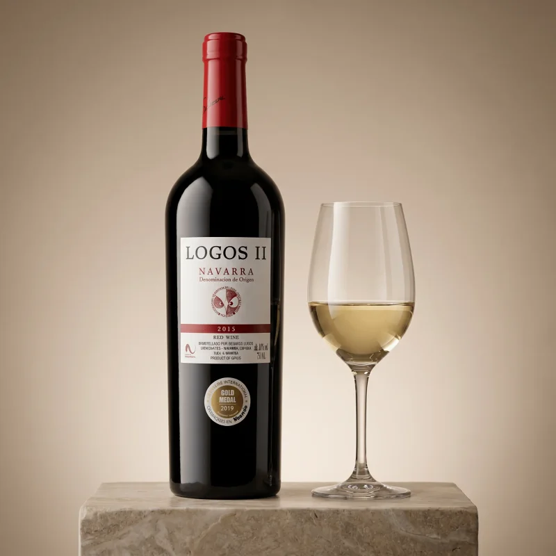 Bodegas Logos Navarra Tinto Logos II 14 Meses Barricas D.O. 2015